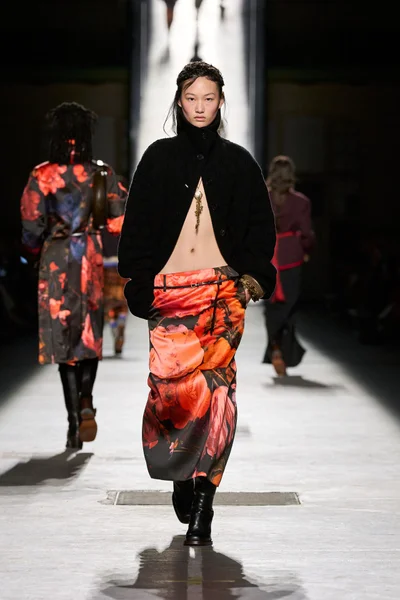 Look 47